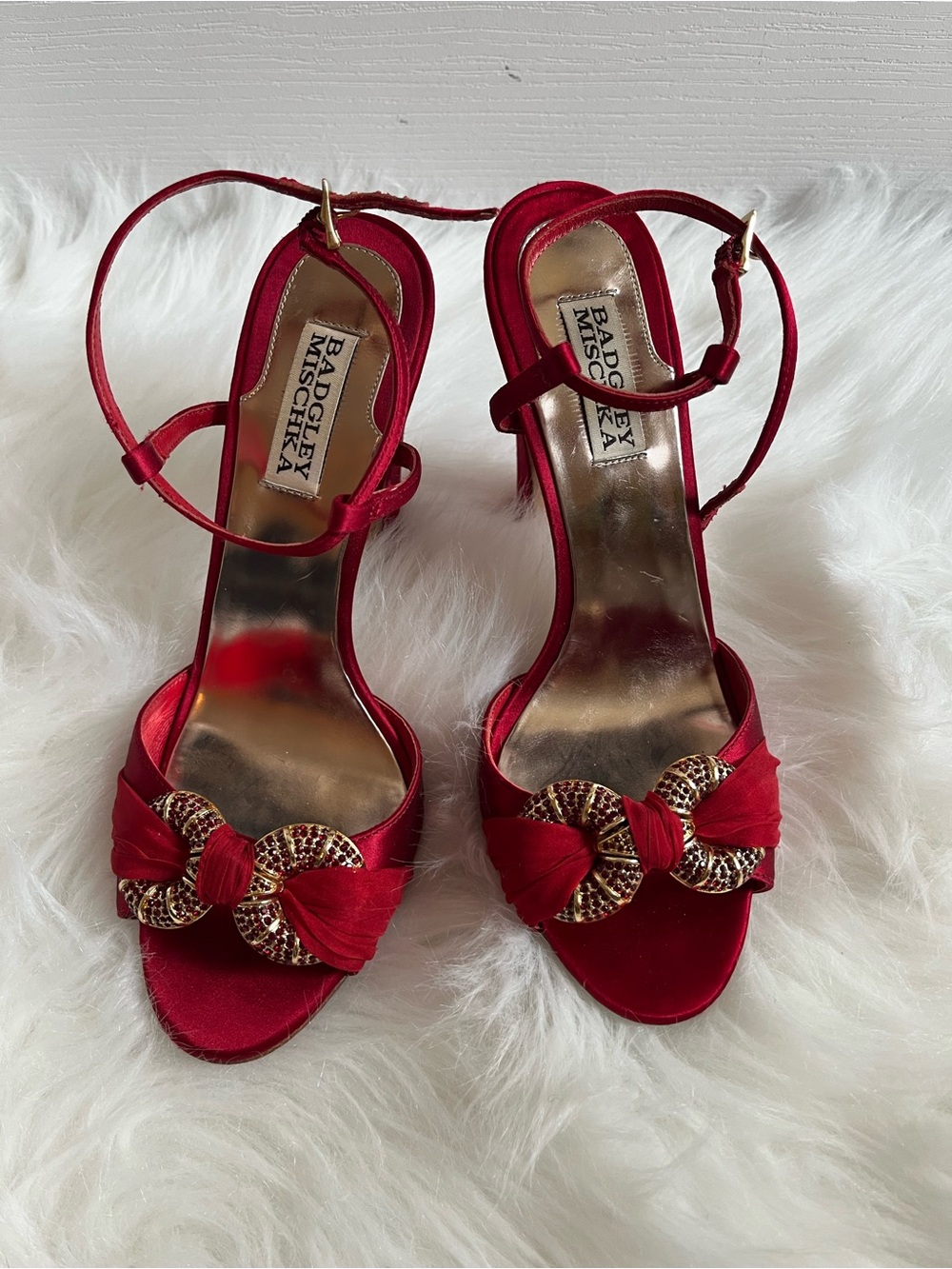 Badgley Mischka Red Satin Rhinestone Block Heels Ankle Strap Evening Shoes 8M
